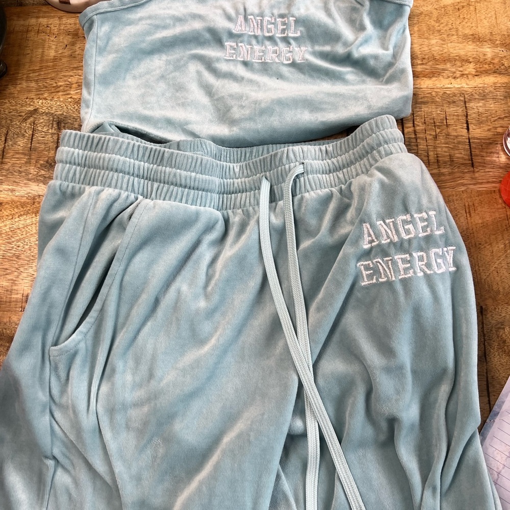 rue 21 cropped shirt and pants
